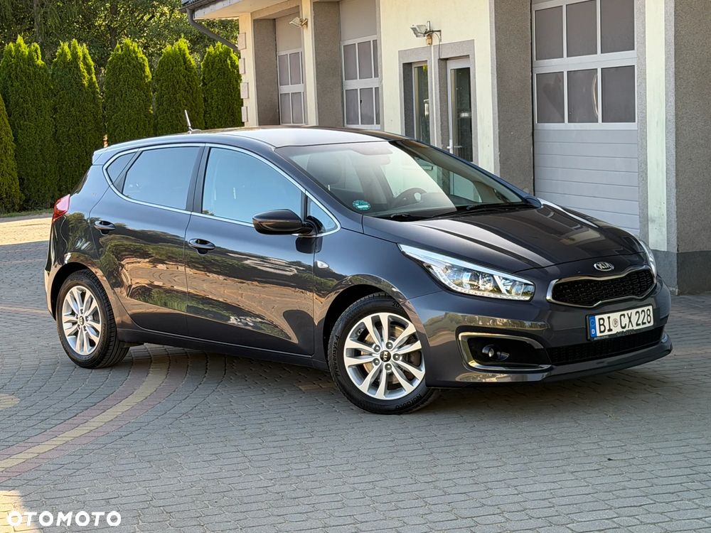 Kia Ceed 1.6 GDI Dream-Team Edition - 20