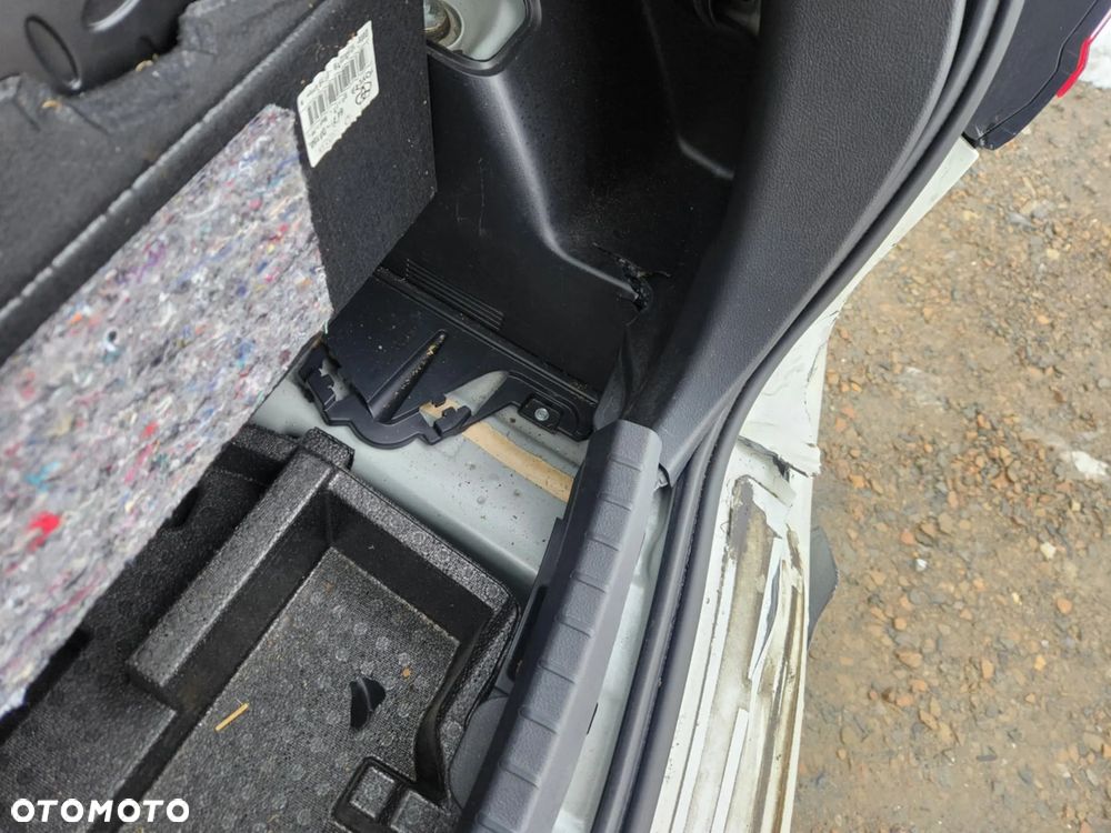 Toyota Yaris 1.5 20th Anniversary - 18