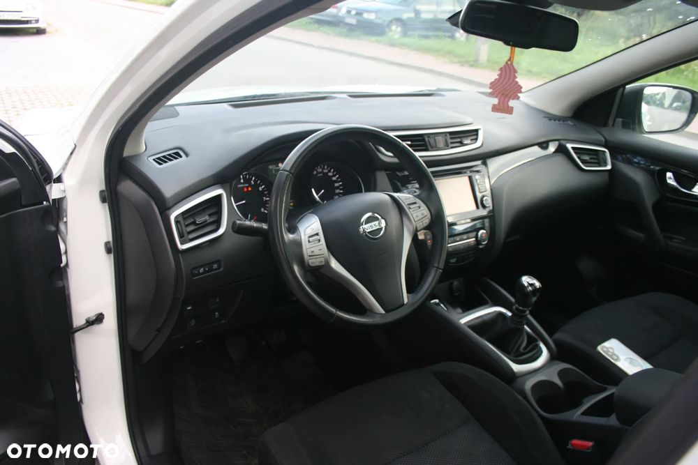 Nissan Qashqai 1.2 DIG-T Tekna EU6 - 13