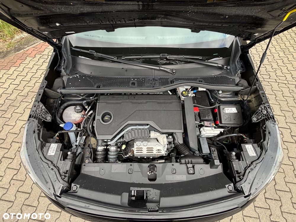 Peugeot 2008 PureTech mHEV Active e-DCS6 - 12