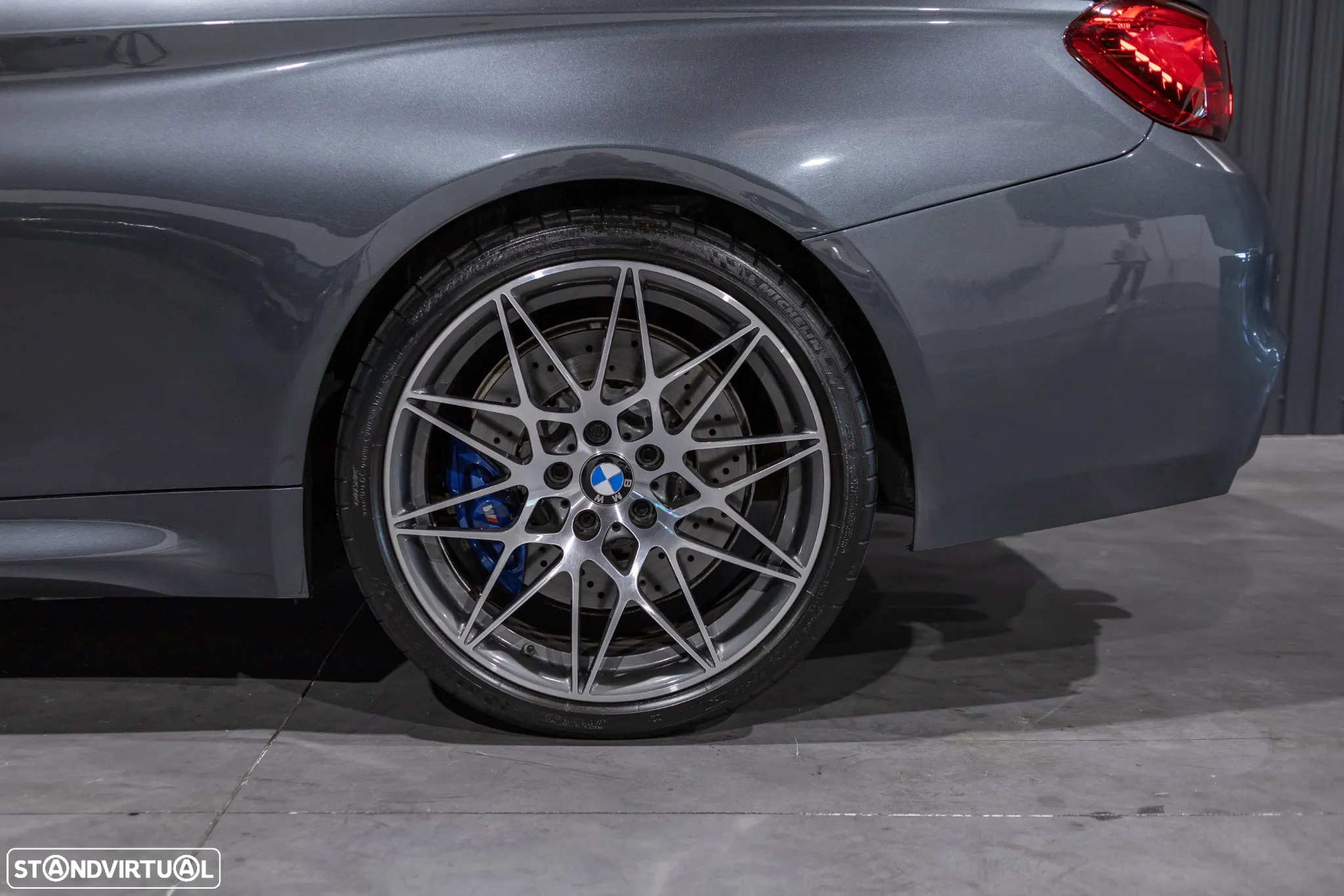 BMW M4 Auto - 31