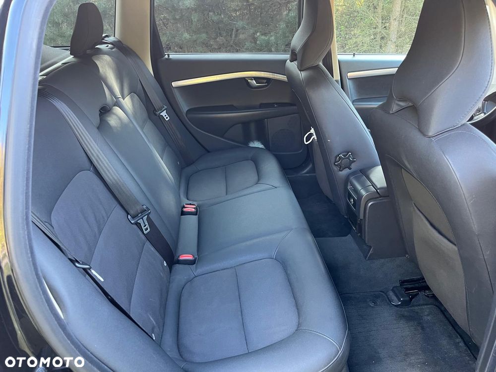 Volvo V70 2.0D Momentum - 8