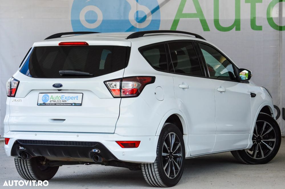 Ford Kuga 2.0 TDCi 2x4 Aut. ST-Line - 34