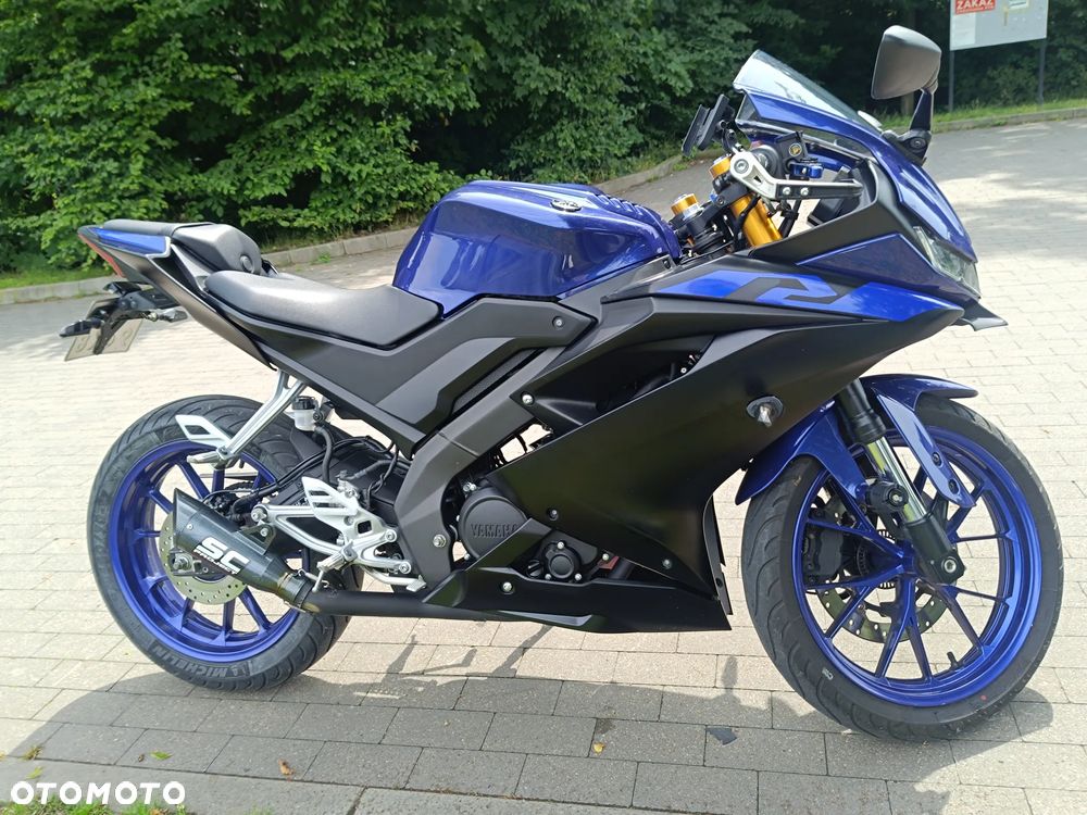 Yamaha YZF - 4