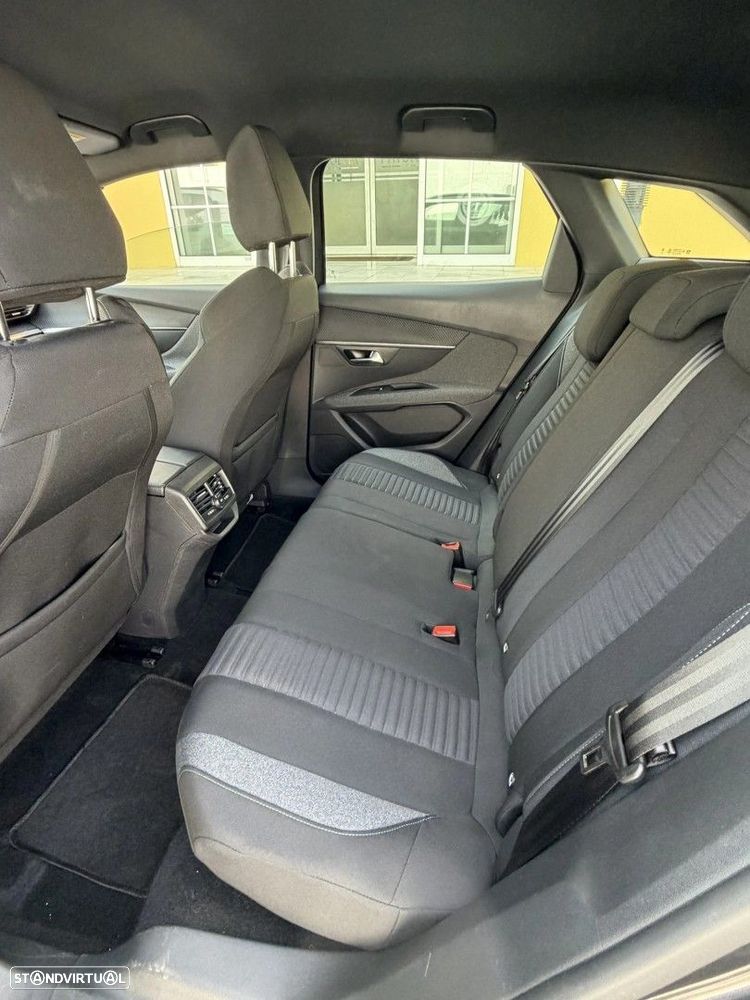 Peugeot 3008 1.2 Hybrid Active Pack e-DCS6 - 12