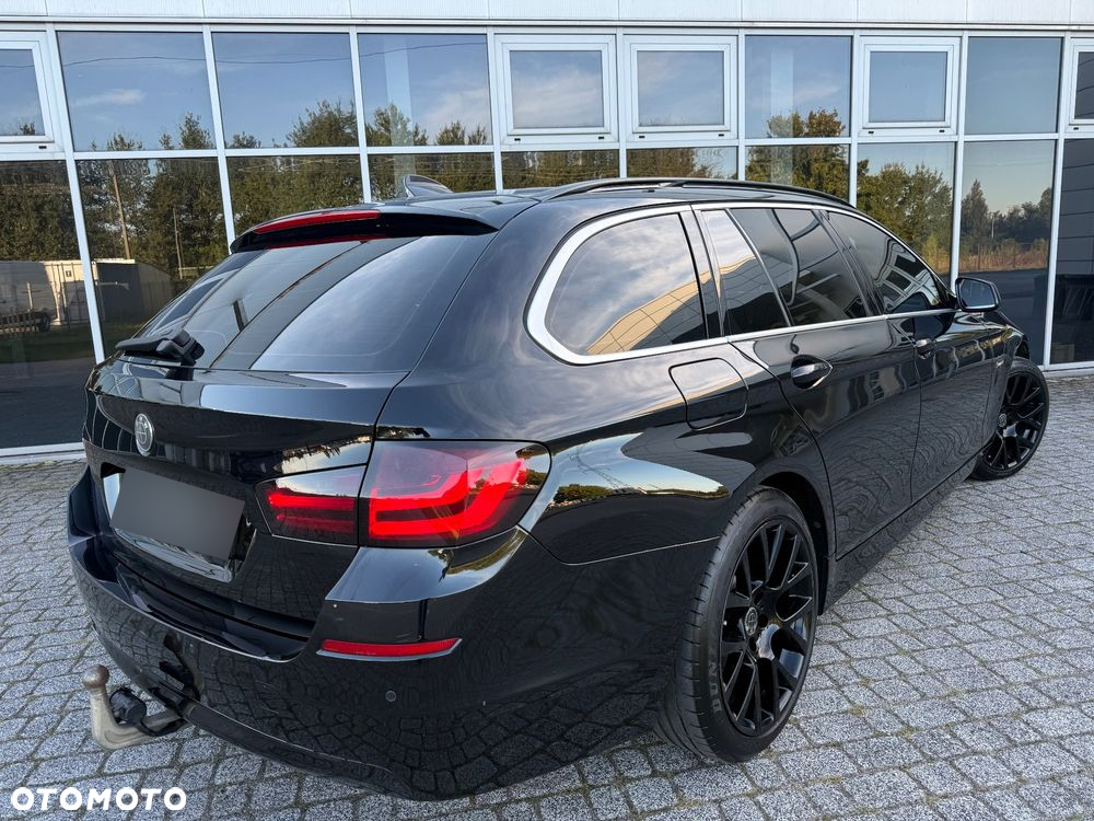 BMW Seria 5 520d Touring - 4