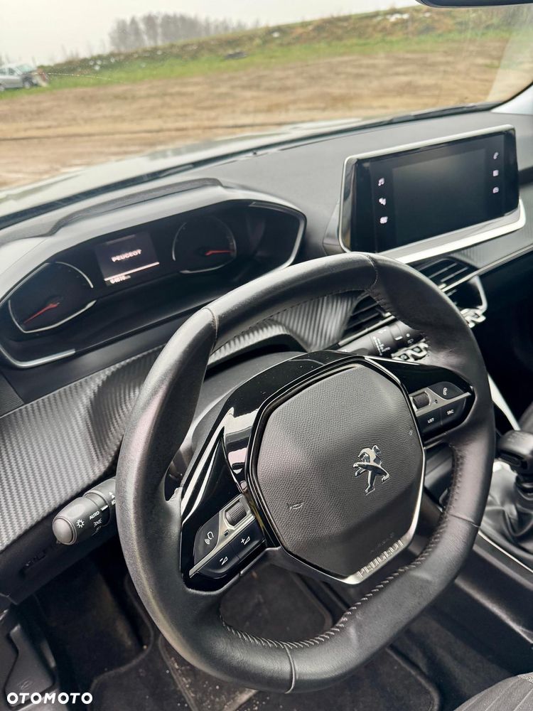 Peugeot 2008 PureTech 100 Active - 16