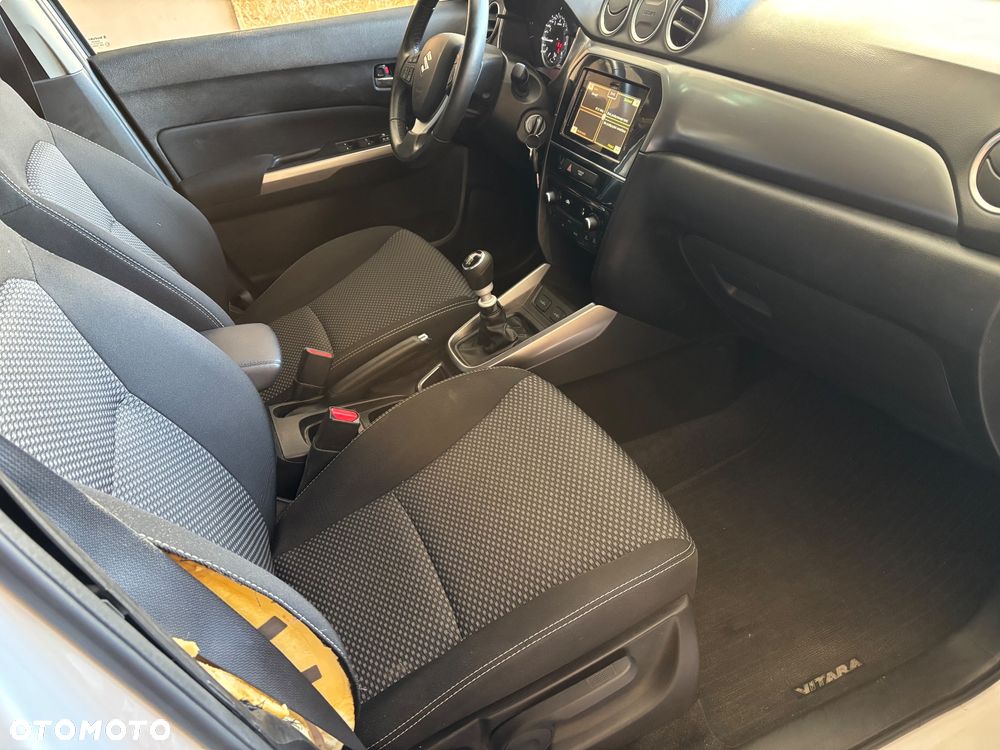Suzuki Vitara - 17