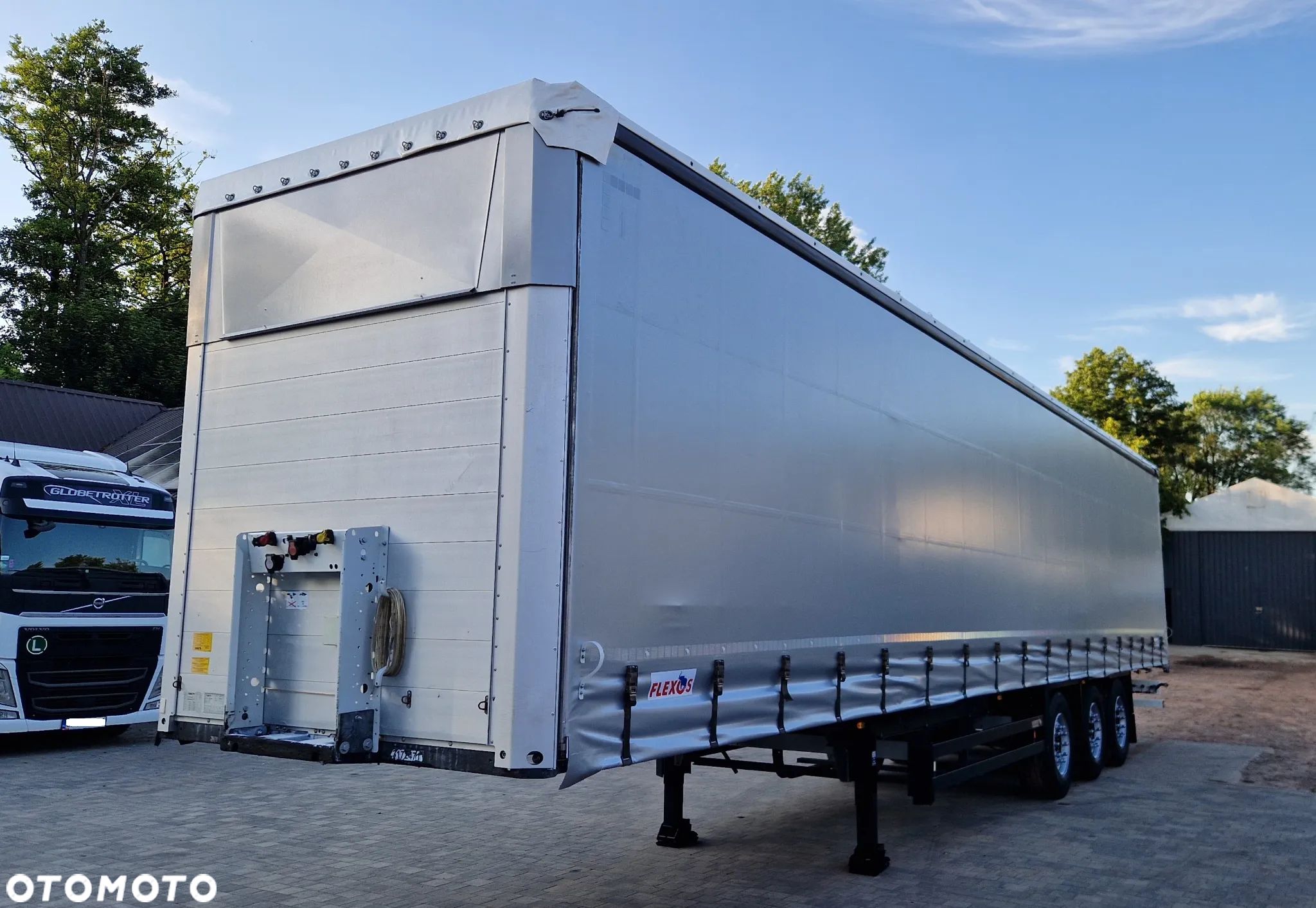 Schmitz Cargobull FIRANKA * STANDARD * MULTILOCK * DACH PODNOSZONY * - 1