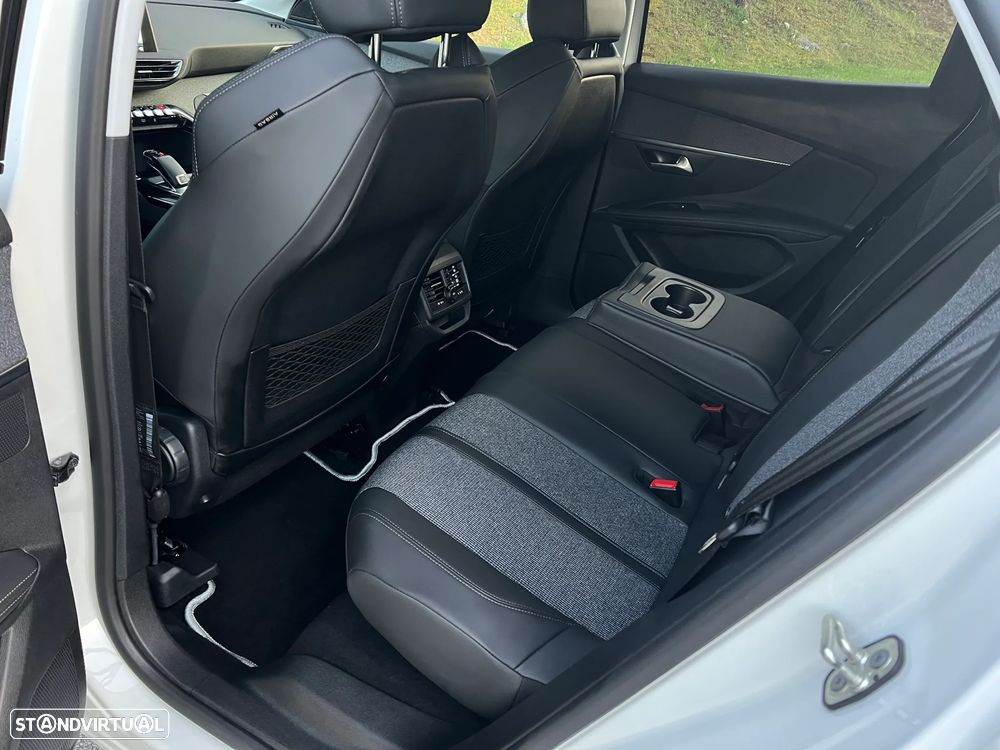 Peugeot 3008 1.6 Hybrid Allure Pack e-EAT8 - 20