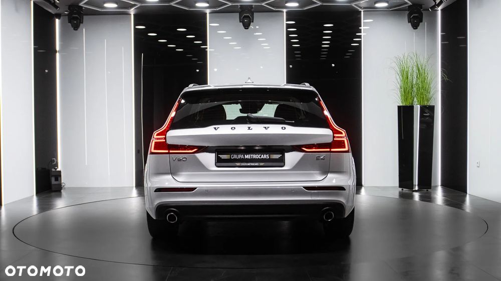 Volvo V60 B4 D Momentum Pro - 6