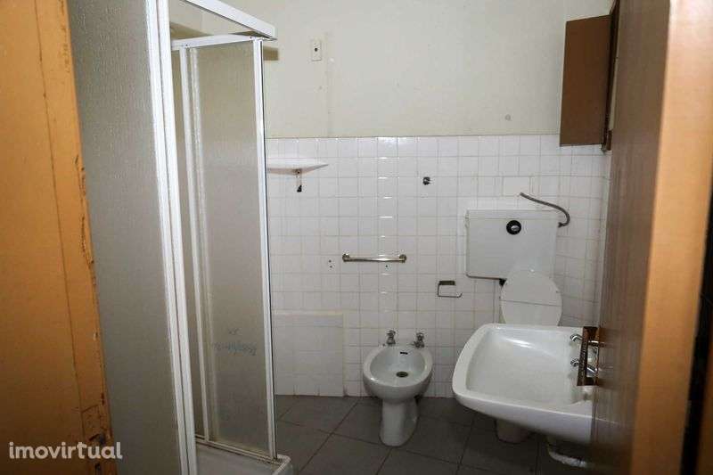 Prédio Fornos de ALgodres - Grande imagem: 2/8