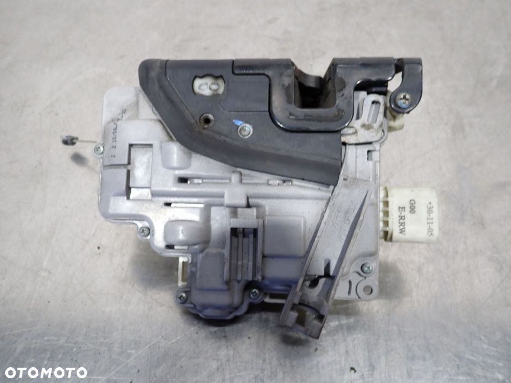 ZAMEK LEWY PRZÓD DRZWI SEAT LEON II - 1