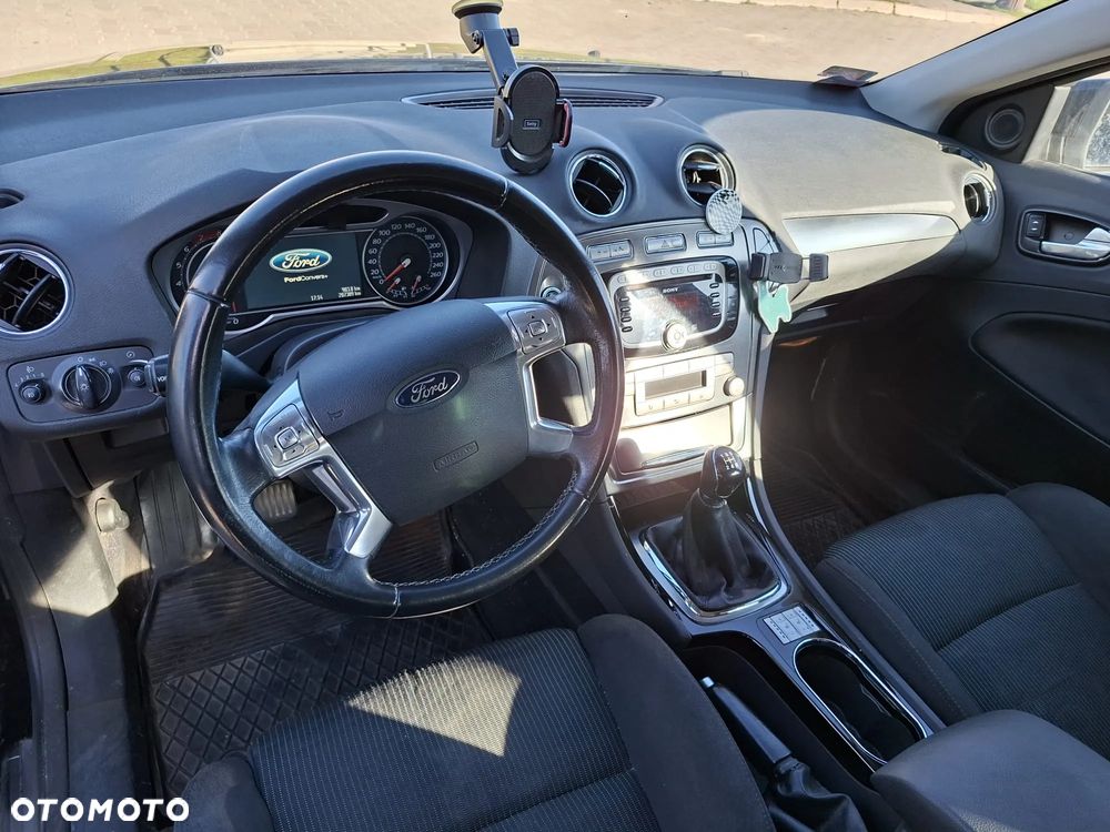 Ford Mondeo 2.0 Titanium - 3