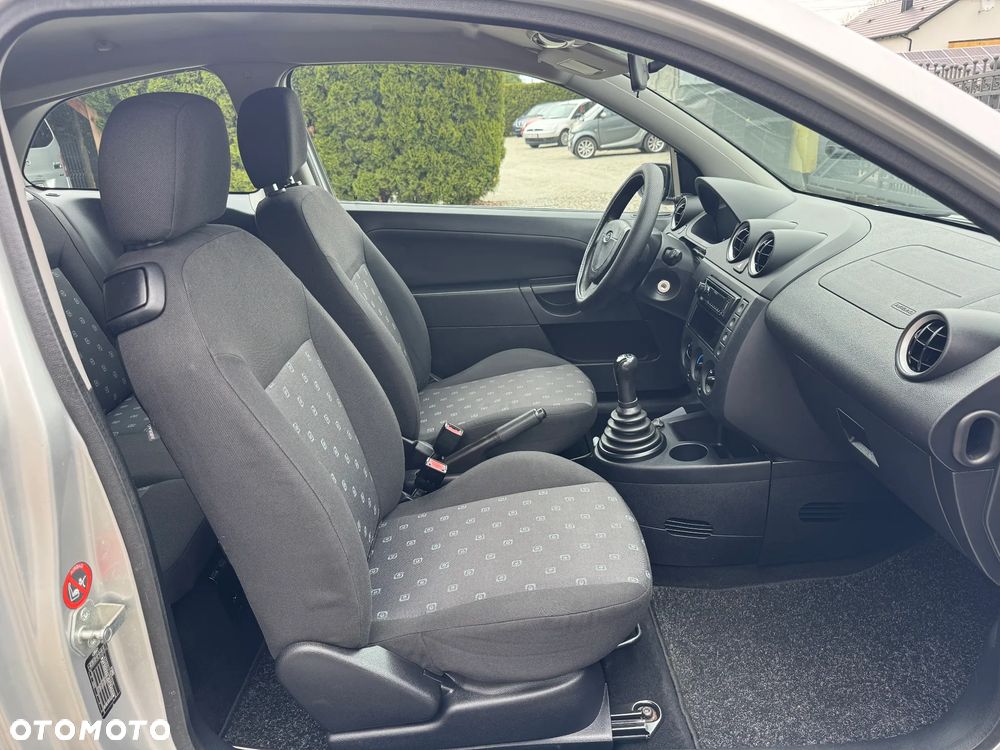 Ford Fiesta 1.3 Fun - 23