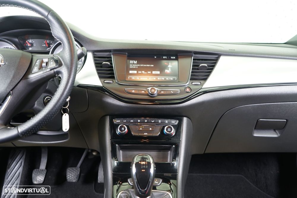 Opel Astra 1.2 T Business Edition S/S - 27