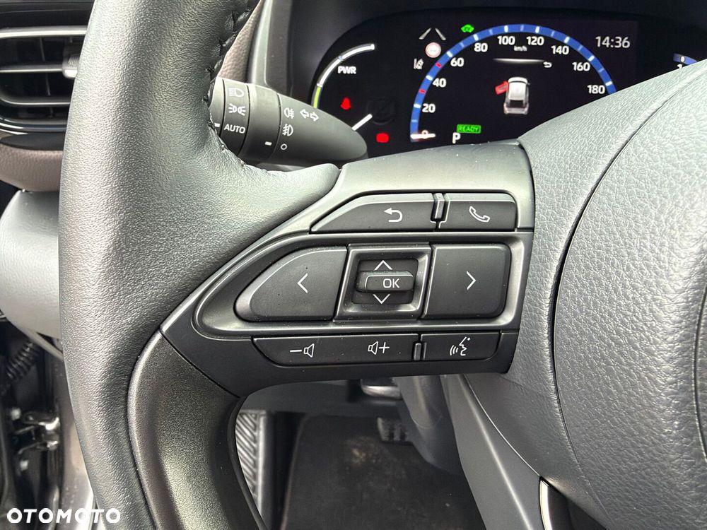 Toyota Yaris Cross Hybrid 1.5 Executive - 13