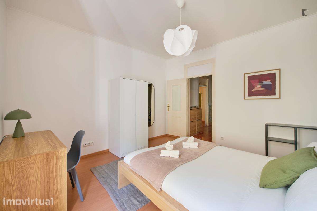 Quarto - localizado em São Bento Lisbon - Grande imagem: 4/40