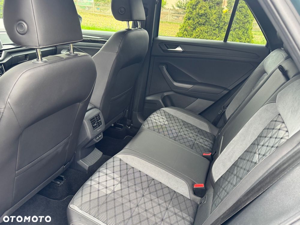 Volkswagen T-Roc 2.0 TDI SCR DSG R-Line - 14
