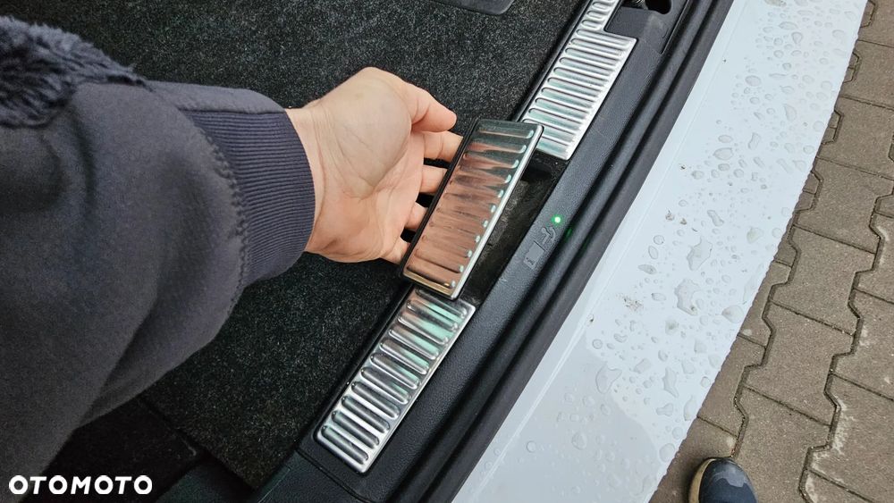 Skoda Superb 2.0 TDI SCR 4x4 Scout DSG - 8