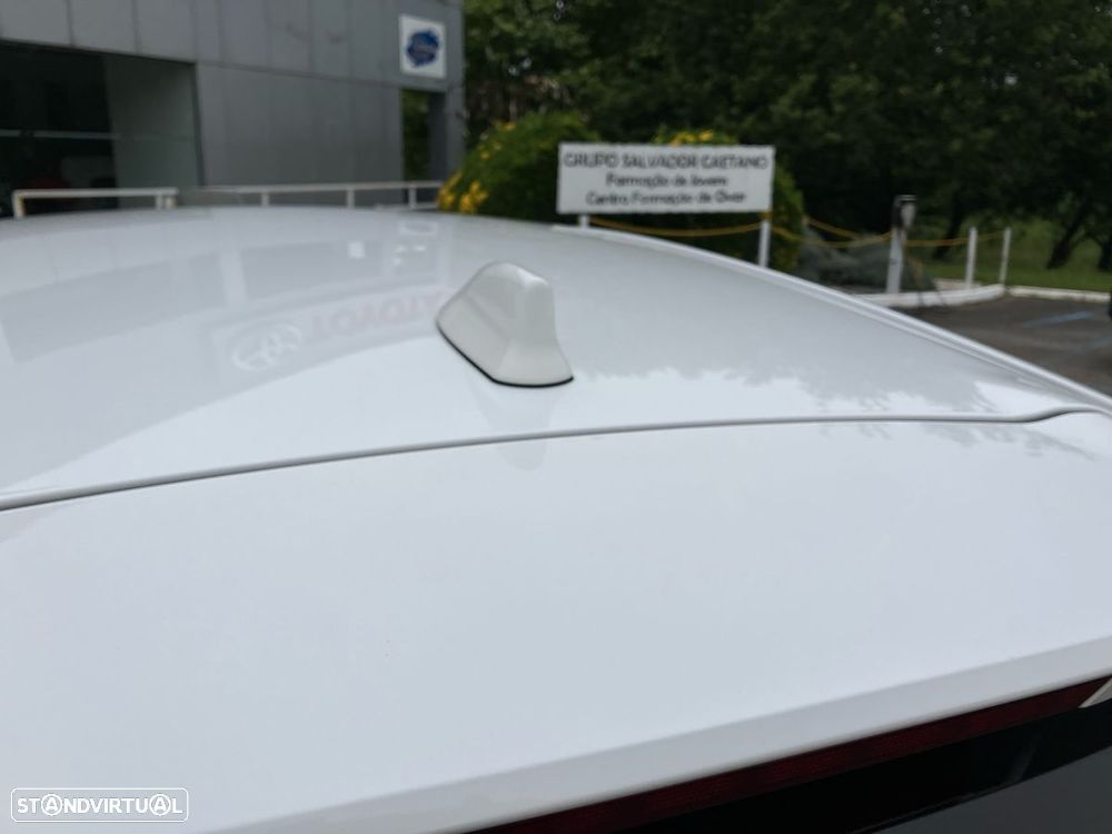 Toyota Corolla 1.8 Hybrid Comfort Plus - 8