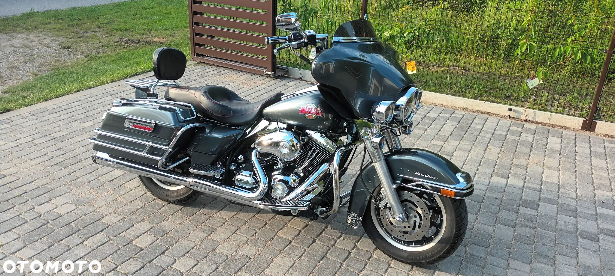 Harley-Davidson Touring Street Glide - 20