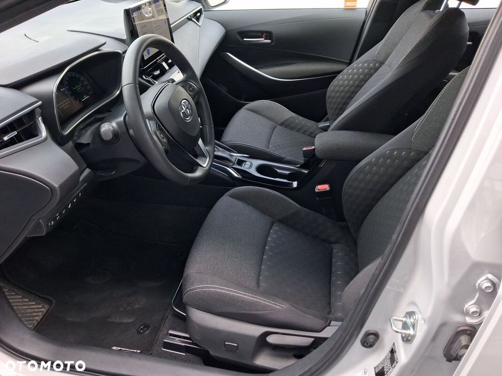 Toyota Corolla 1.8 Hybrid Comfort - 17