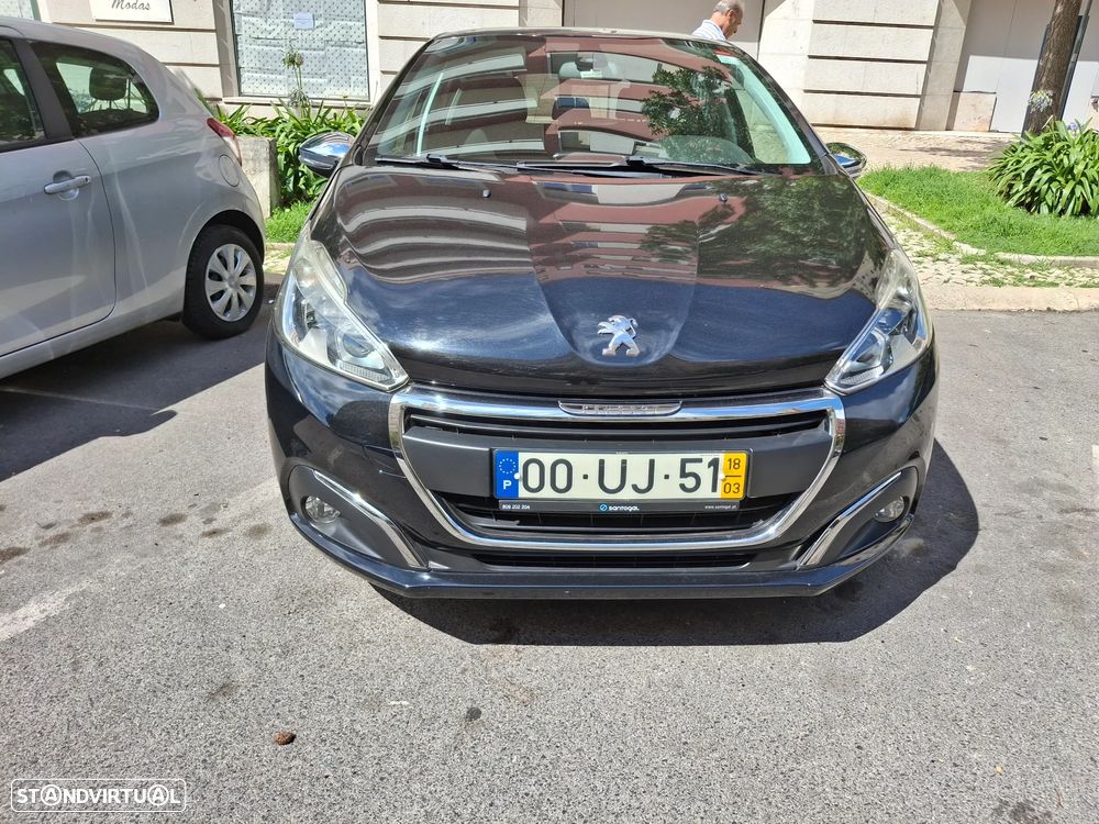 Peugeot 208 1.2 PureTech Signature - 1