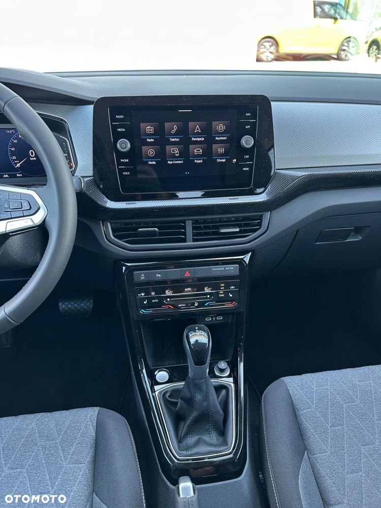 Volkswagen T-Cross 1.0 TSI Life Plus DSG - 22