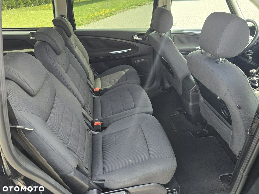 Ford Galaxy - 22