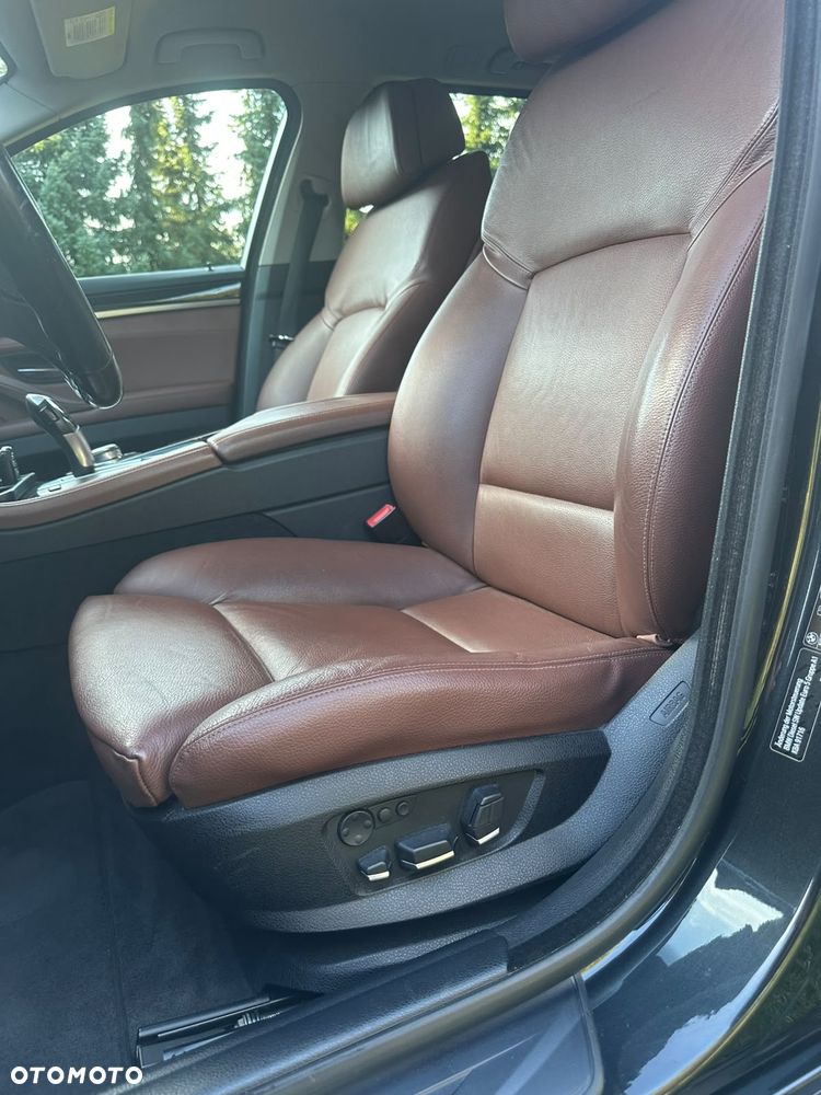 BMW Seria 5 - 12