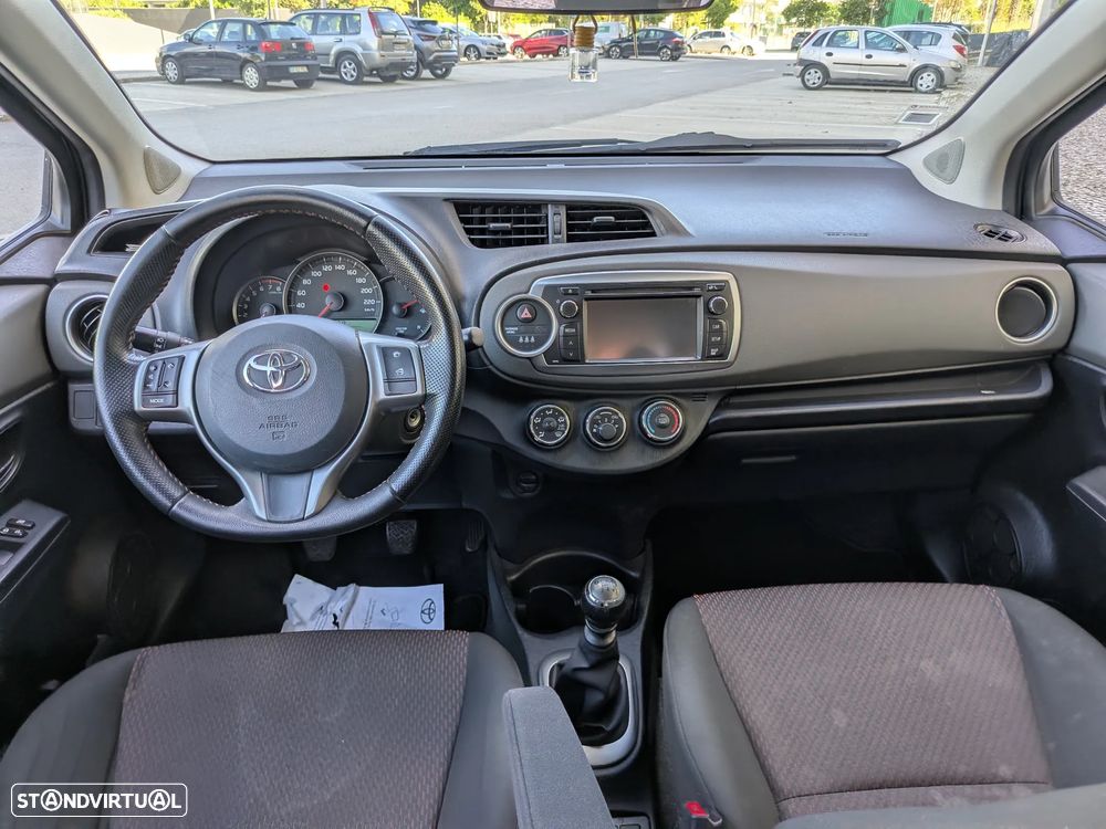 Toyota Yaris 1.33 VVT-i Sport - 8