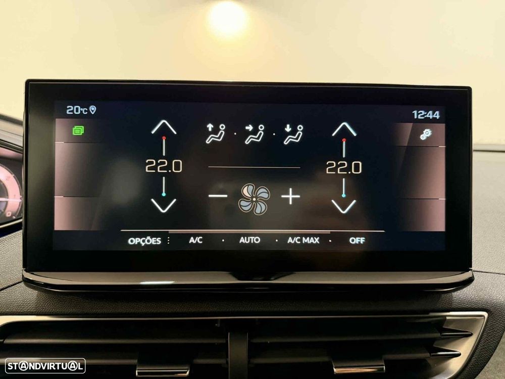 Peugeot 3008 1.5 BlueHDi GT EAT8 - 26