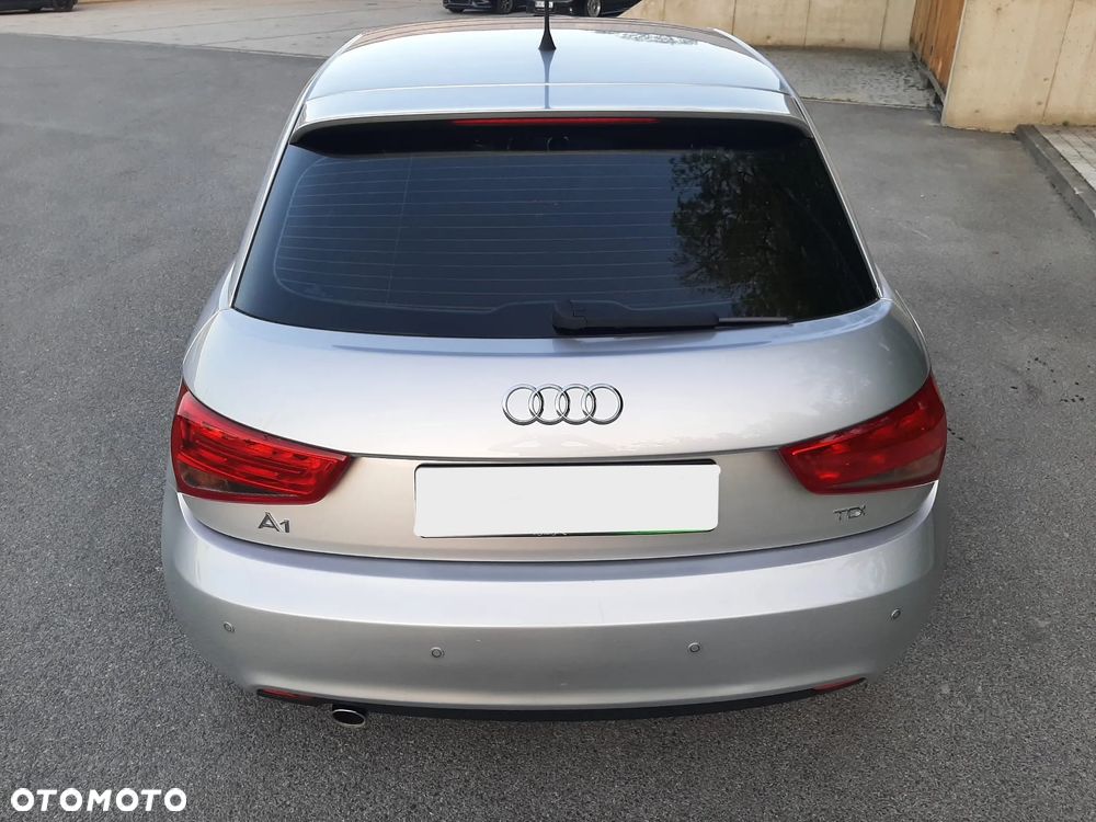 Audi A1 Sportback 1.6 TDI S tronic Ambition - 14