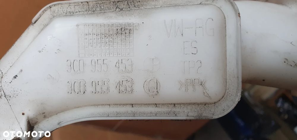 Zbiorniczek płynu spryskiwaczy pompki XENON VW Passat B6 3C0955453N - 7