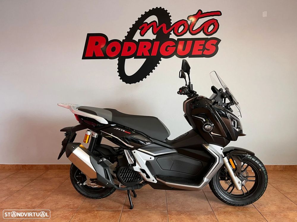 QJ Motor ATR 125 - MOTO DE SERVIÇO