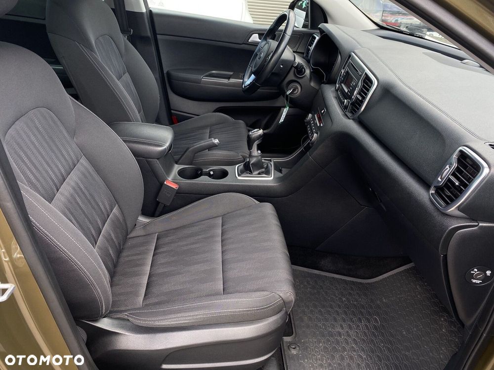 Kia Sportage 1.6 GDI M 2WD - 24