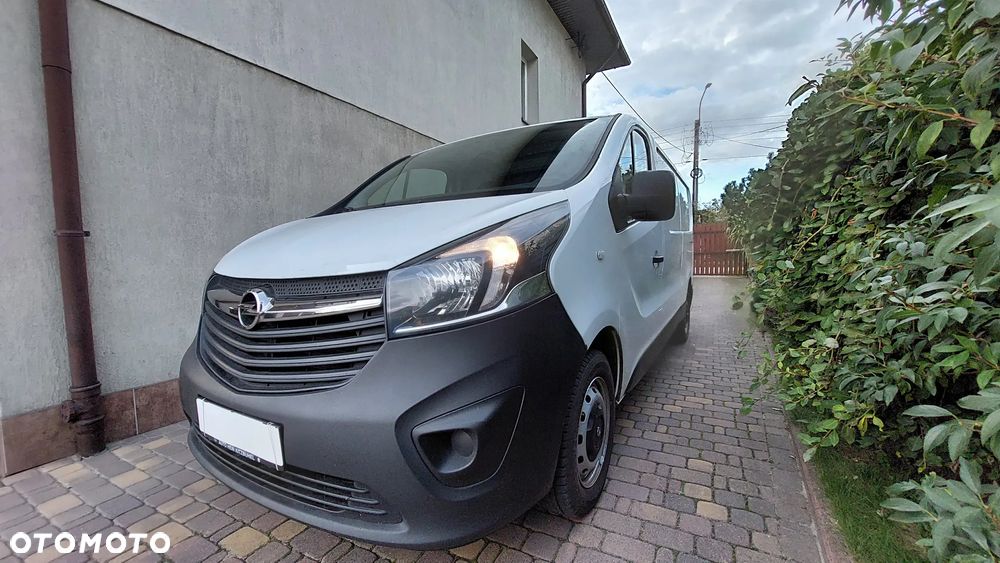 Opel Vivaro - 2