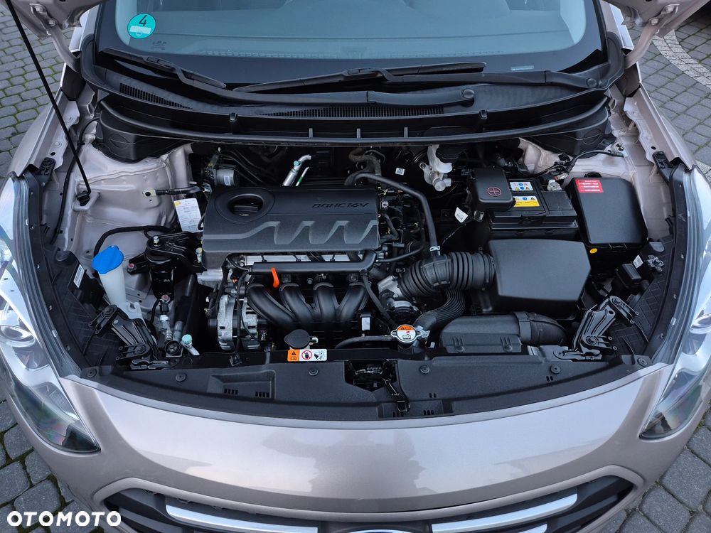 Hyundai i30 Kombi 1.4 Trend - 7