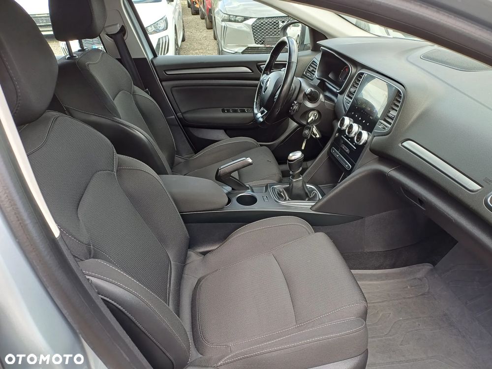 Renault Megane BLUE dCi 115 EQUILIBRE - 11