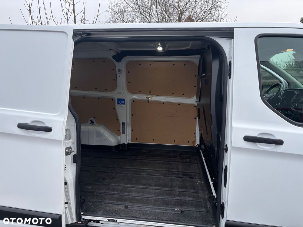 Ford Transit Custom 2.0 TDCi 125 Ps L1H1 Klima Hak Kamera Doinwestowany - 23