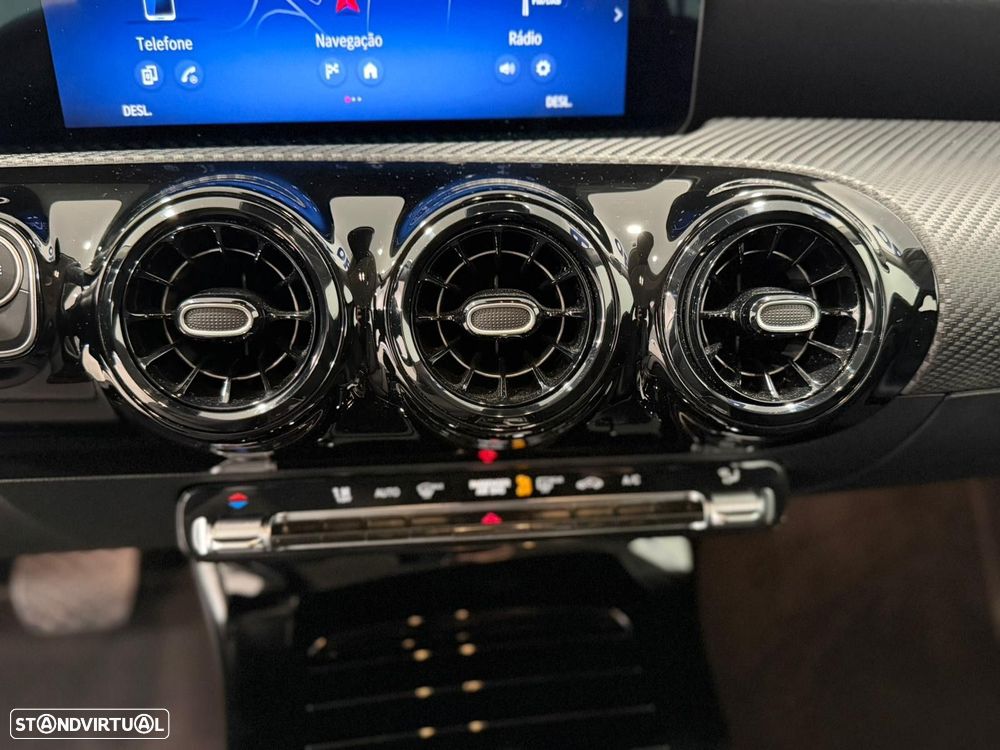 Mercedes-Benz A 200 - 11