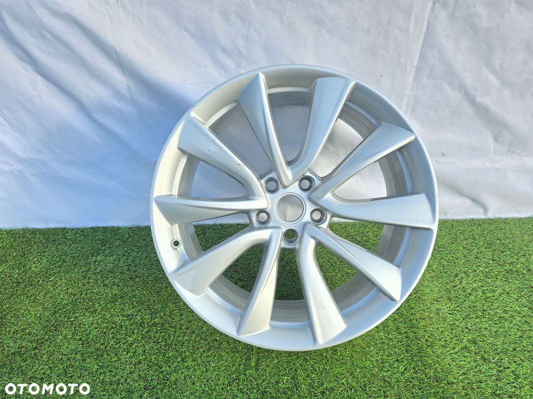 FELGA TESLA MODEL 3 19'' 8.5x19 ET40 1044224-00-B - 3