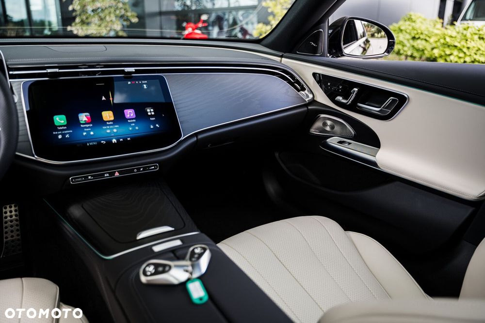 Mercedes-Benz Klasa E - 23