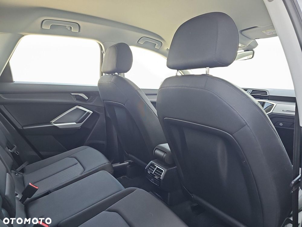 Audi Q3 35 TFSI mHEV S-Line S tronic - 24
