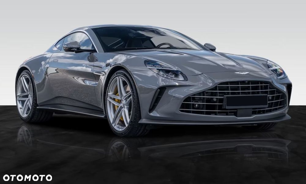 Aston Martin Vantage - 2