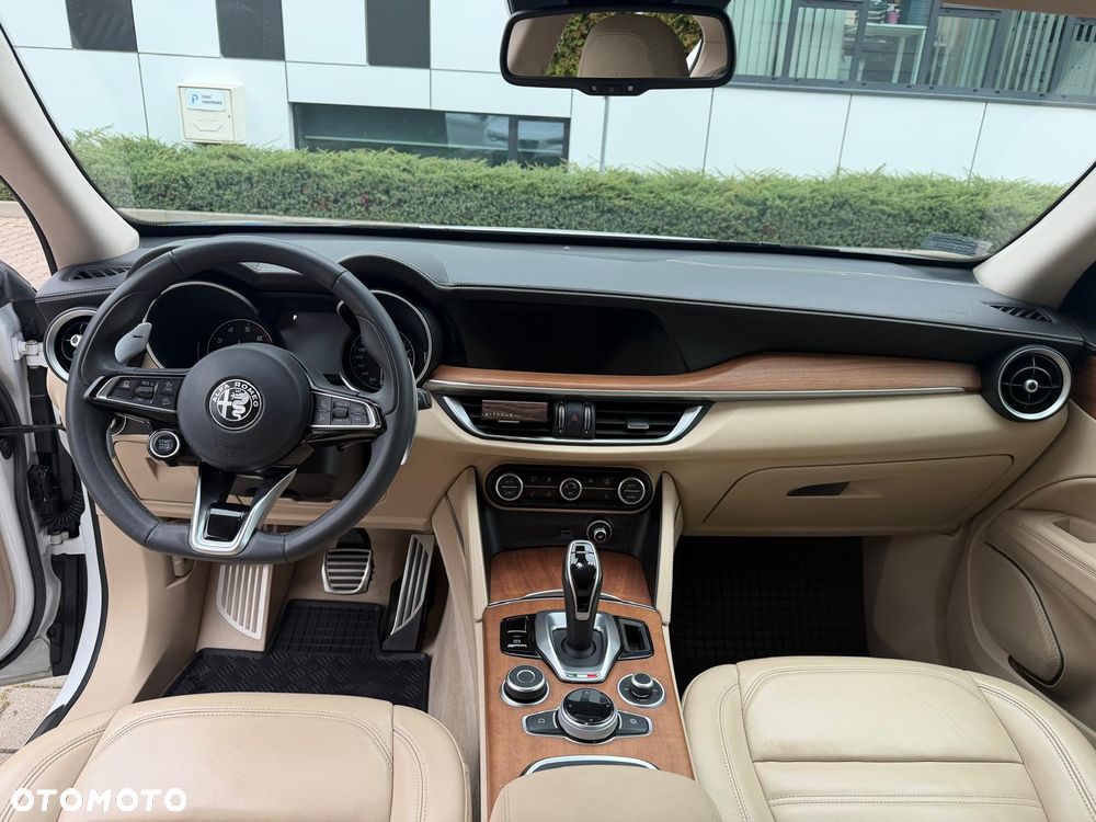 Alfa Romeo Stelvio 2.0 Turbo Veloce TI Q4 - 5