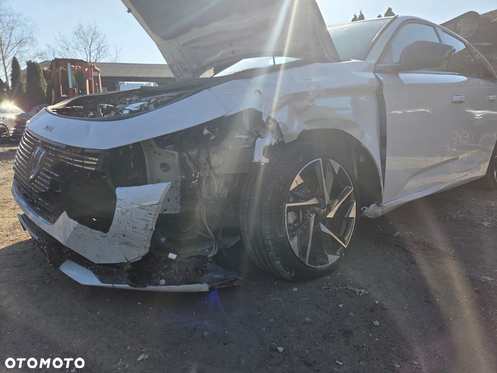 Peugeot 308 - 3