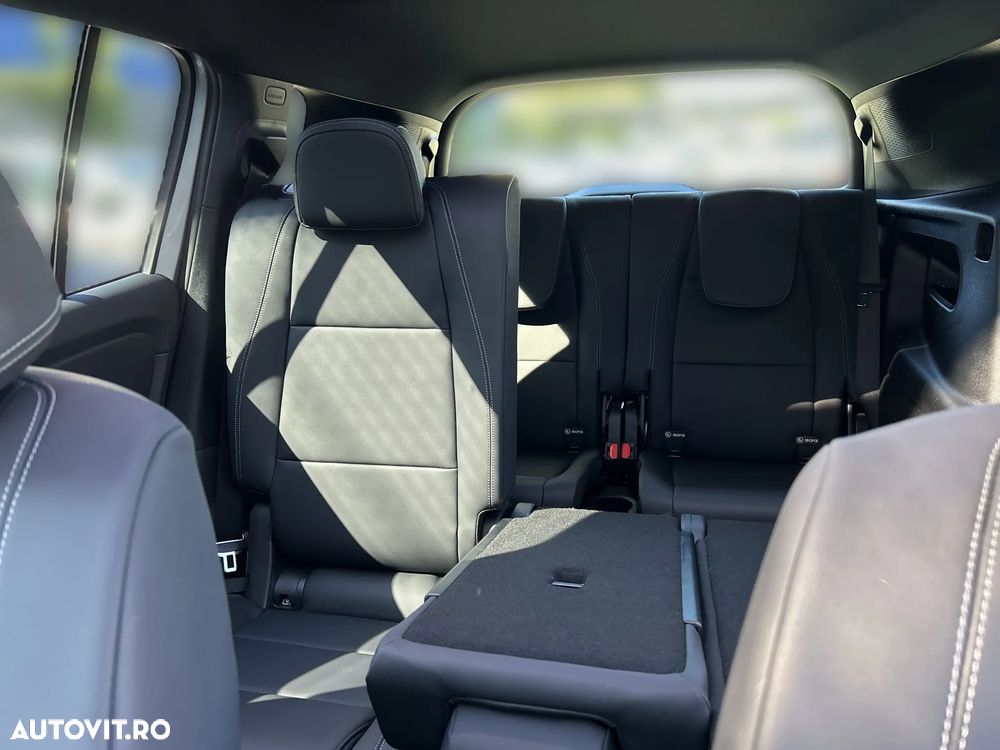 Mercedes-Benz GLB 220 4MATIC - 17