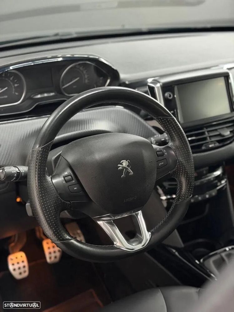 Peugeot 2008 1.2 PureTech Crossway - 15